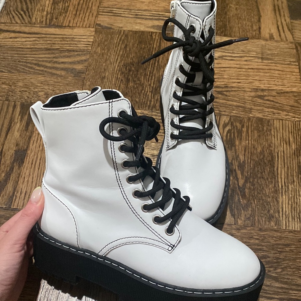 Divided Platform White Boots